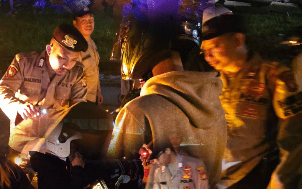 Picsart_25-07-13_00-59-19-392