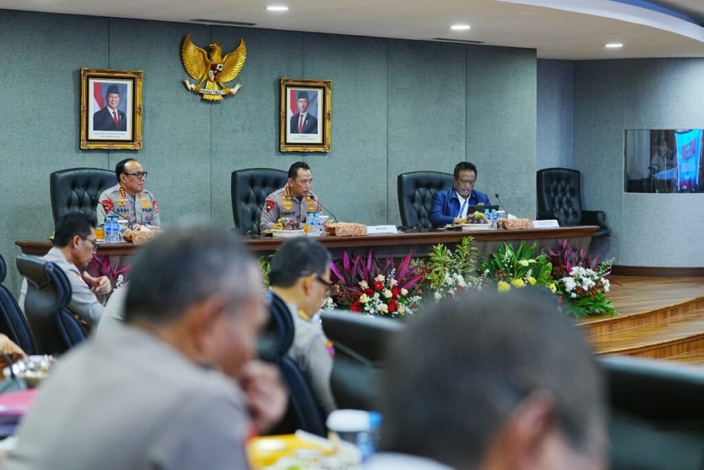 Kapolri Gandeng Pakar, Akademisi, dan Pemerhati Kepolisian untuk Beri Masukan Melalui Rapat Akselerasi Transformasi Polri