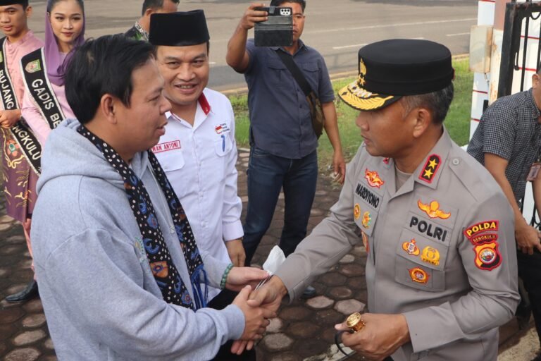 Kapolda Bengkulu Menyambut Kedatangan Ketua DPD RI dalam Rangka Kunjungan Kerja di Bengkulu