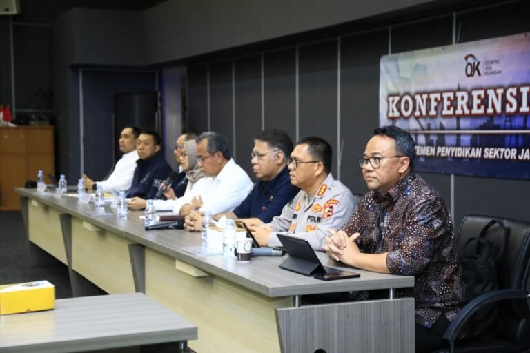 Polri Berhasil Pulangkan Buronan Red Notice Kasus Investasi Ilegal dari Qatar