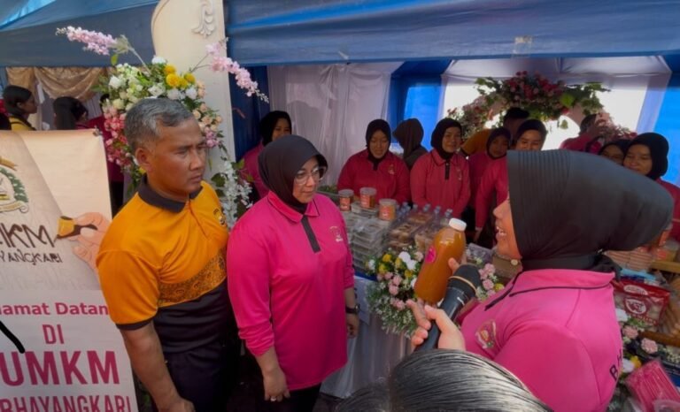Kapolda Bengkulu Ajak Polri dan Bhayangkari Perkuat Kebersamaan Lewat Olahraga dan Bazar UMKM HKGB ke-73