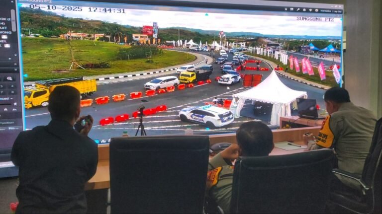 Operasi Lanjutan, Polisi Kawal Ketat Kepulangan Logistik dan Wisatawan Pasca-MotoGP Mandalika