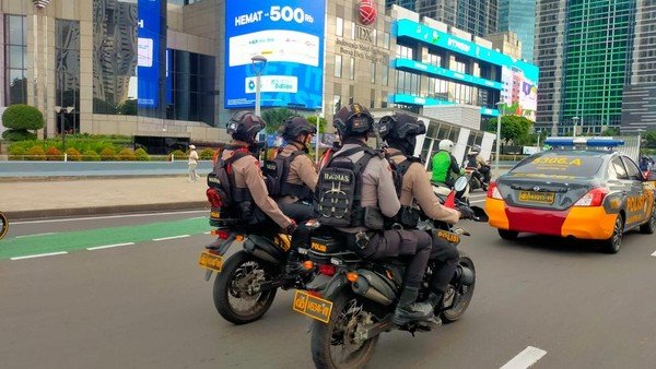Ratusan Polisi Patroli, Jaga Jakarta Tetap Aman
