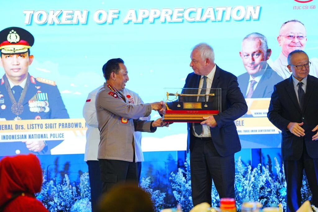 WhatsApp Image 2025-11-10 at 18.42.48 (1)