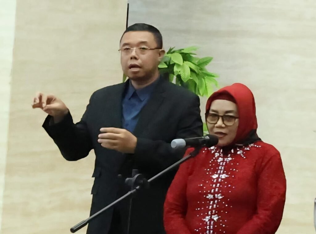 WhatsApp Image 2025-11-11 at 18.59.52 (1)