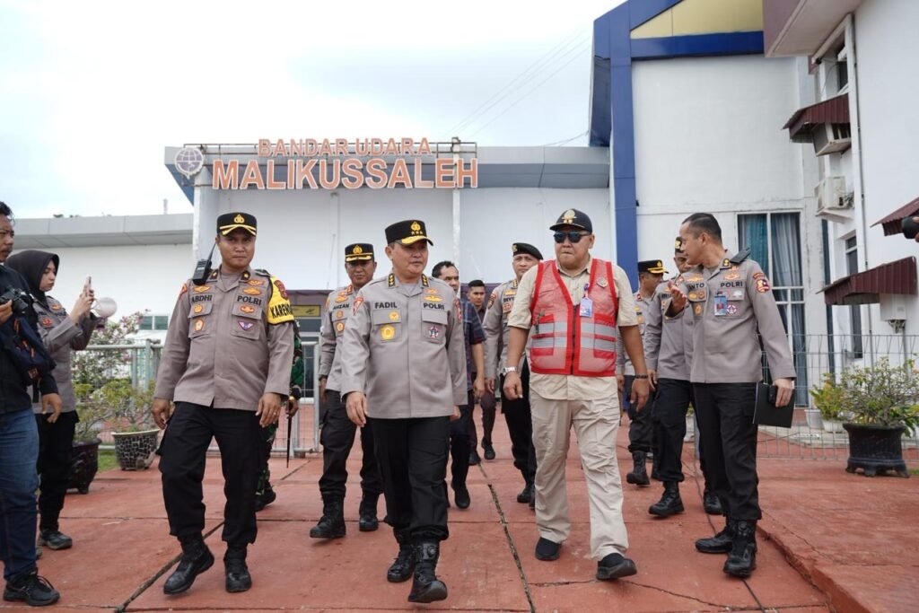 Kapolri Salurkan Bantuan Kemanusiaan untuk Korban Bencana di Lhokseumawe
