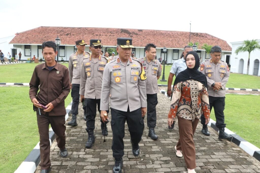 Kapolda Bengkulu Tinjau Langsung Pengamanan Objek Wisata Benteng Marlborough, Pastikan Kesiapan Menghadapi Libur Natal dan Tahun Baru