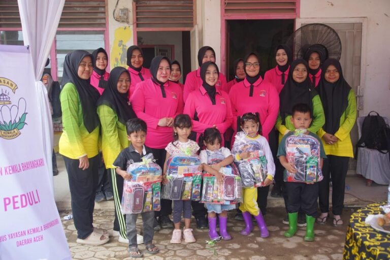 Taruni Akpol Gelar Trauma Healing bagi Siswa TK Bhayangkari Terdampak Banjir di Aceh Tamiang