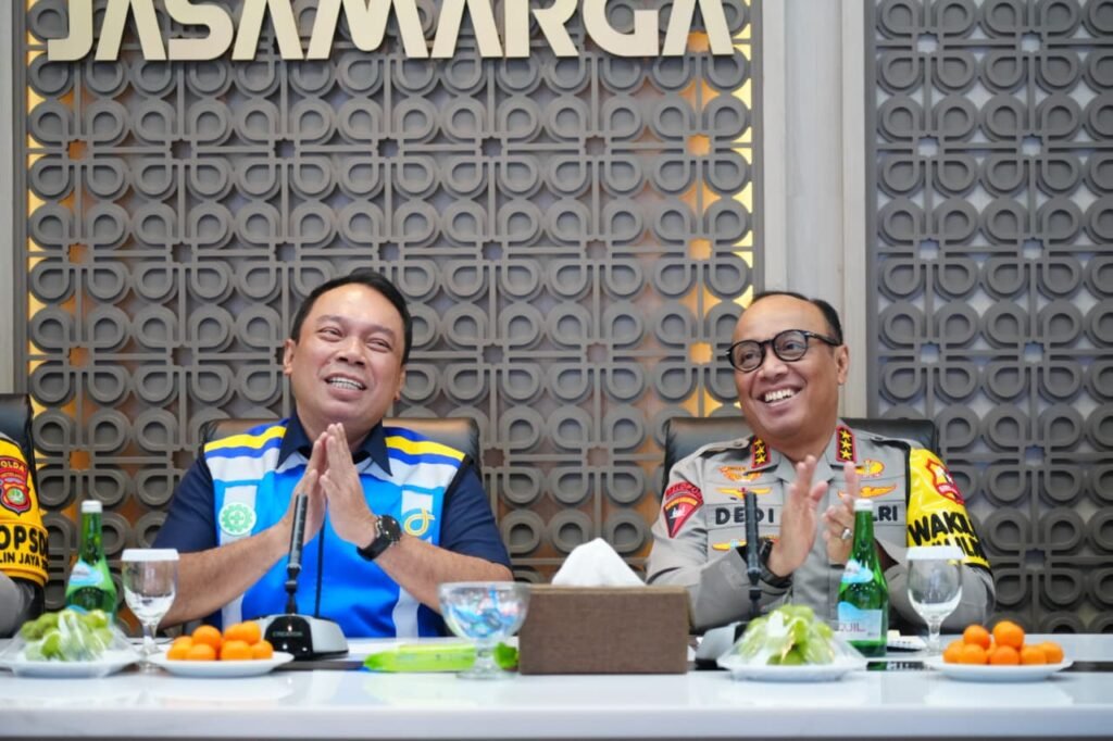 Wakapolri Pantau Arus Balik Nataru di Command Center Tol Jasa Marga Jatiasih