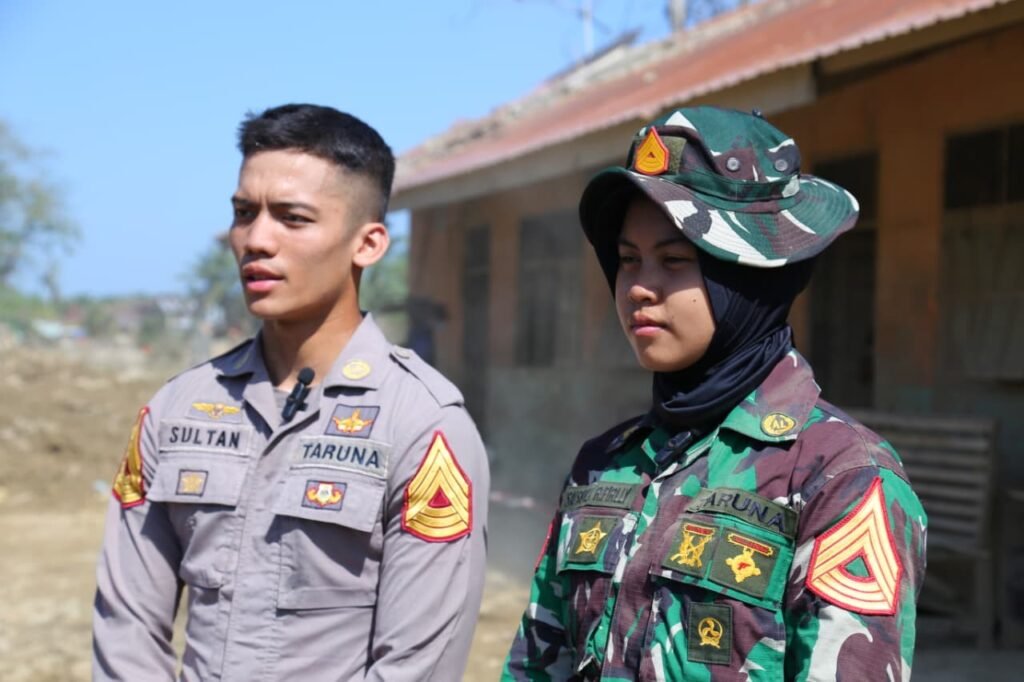 Bersihkan SD Negeri 4 Kuala Simpang, Taruna Ingin Siswa Bisa Segera Bersekolah Normal