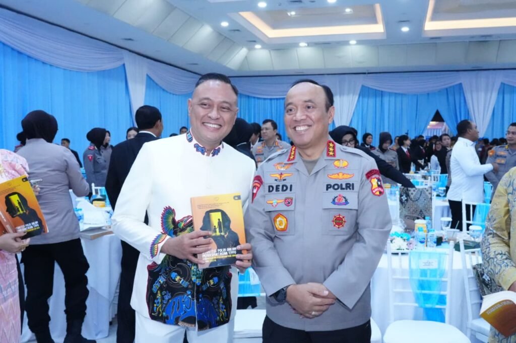 WAKA POLRI BUKA STRATEGI DAN DINAMIKA PENANGANAN TPPO LEWAT PELUNCURAN & BEDAH BUKU