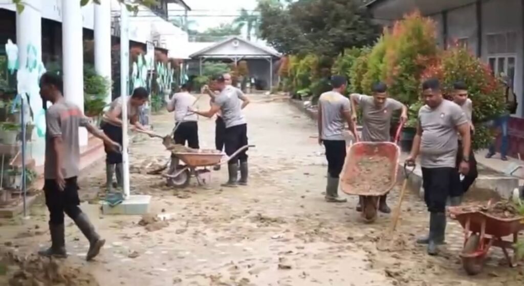 Komitmen Pemulihan Pascabencana, Polri Pastikan SMPN 2 Langsa Siap Digunakan Kembali