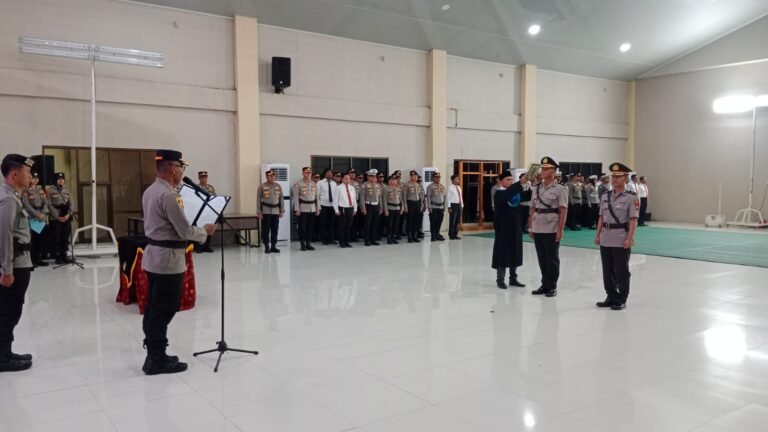 Polresta Bengkulu Gelar Upacara Serah Terima Jabatan Kabag SDM Polresta Bengkulu