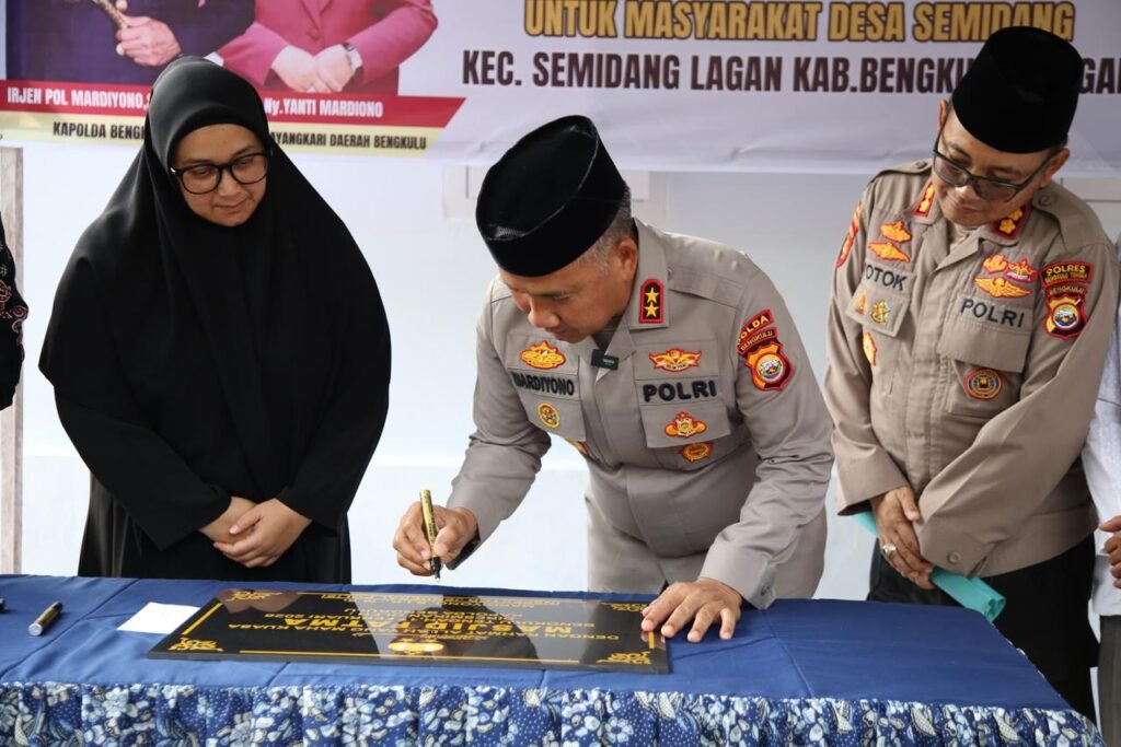 Kapolda Bengkulu Resmikan Masjid Fatma, Wujud Bhayangkara Jelajah Berkah di Bengkulu Tengah