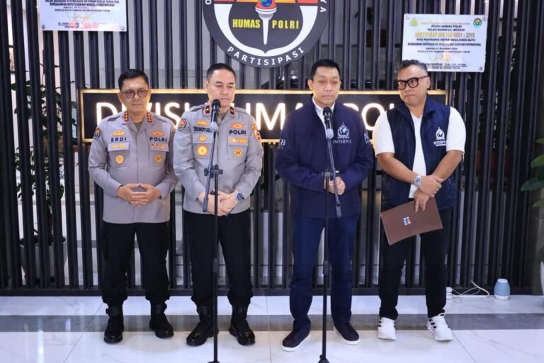 Interpol Terbitkan Red Notice Muhammad Riza Chalid, Polri Pastikan Keberadaan Terpantau