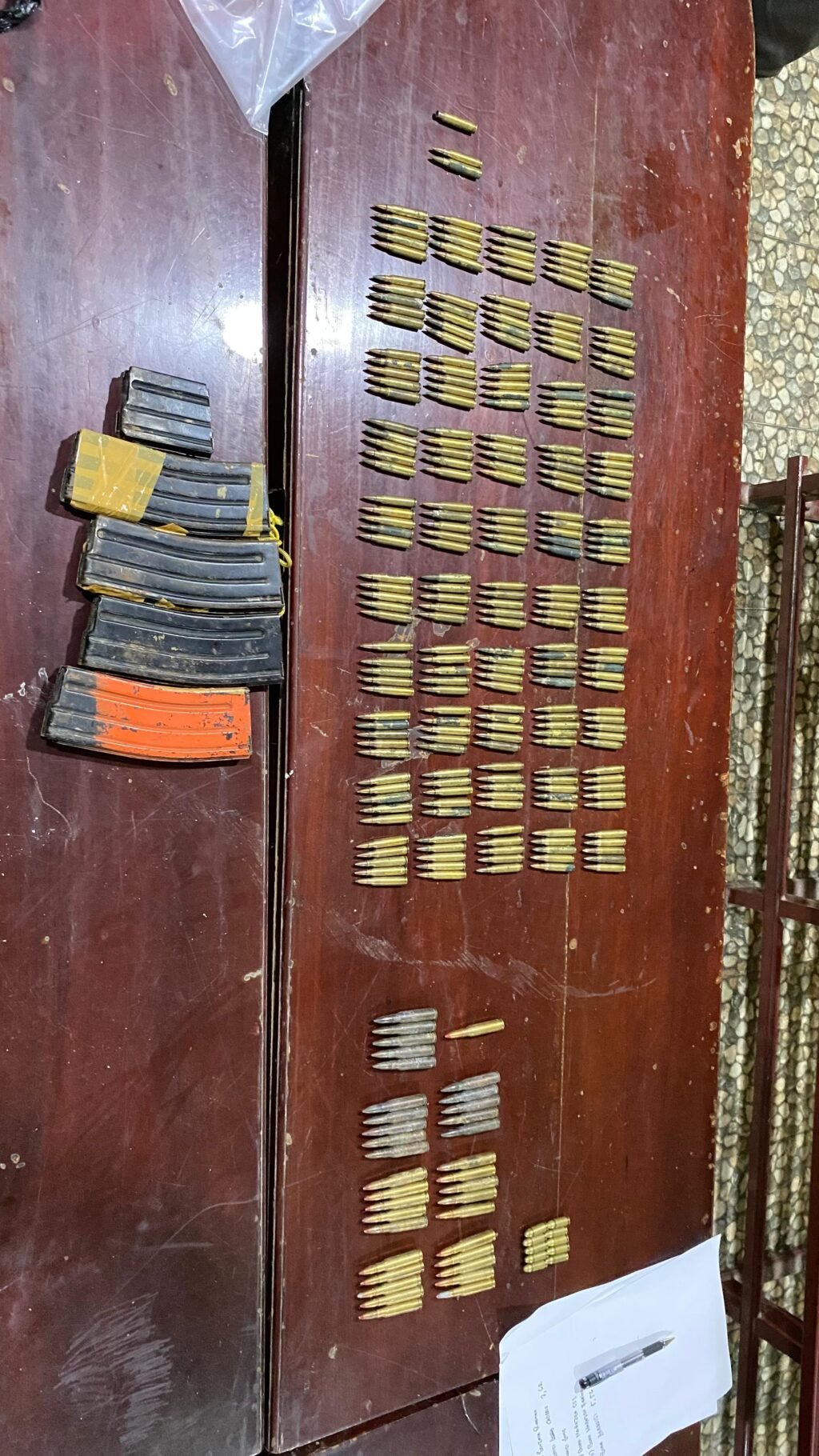 Satgas Damai Cartenz Bongkar Jaringan Pembelian Senjata untuk KKB di Papua, Lima Orang Jadi Tersangka