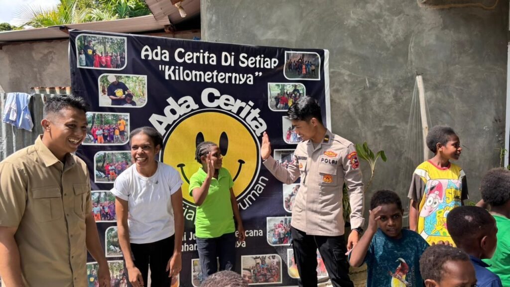 Senyum Anak-Anak Mimika dan Hangatnya Kepedulian Satgas Damai Cartenz